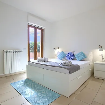 Casa Ambra - *
